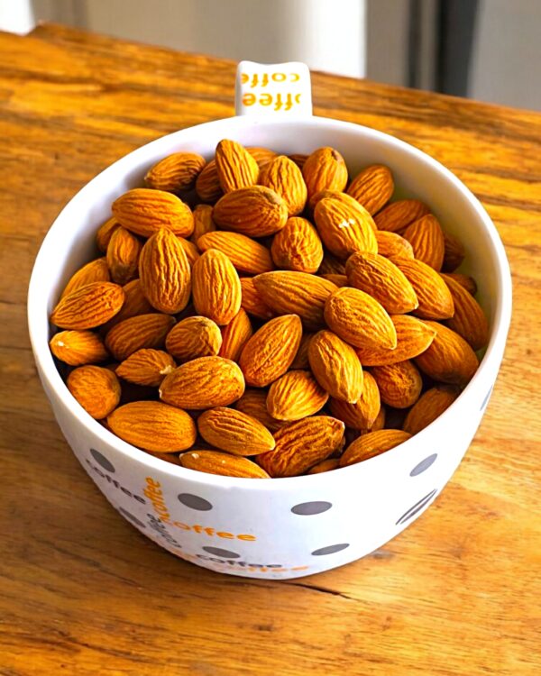 Kashmiri Mamra Badam